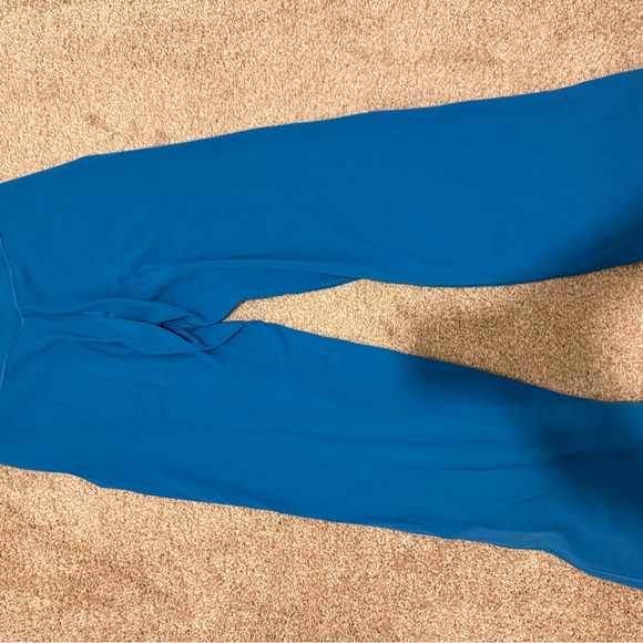lululemon athletica Pants - Lululemon Athletica Blue Leggings Vibrant Stretchy Fit